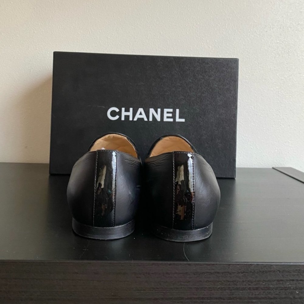 CHANEL Black Lambskin Quilted Leather Loafers Silver CC 37.5 7 7.5 Shoes Box - Picture 7 of 12